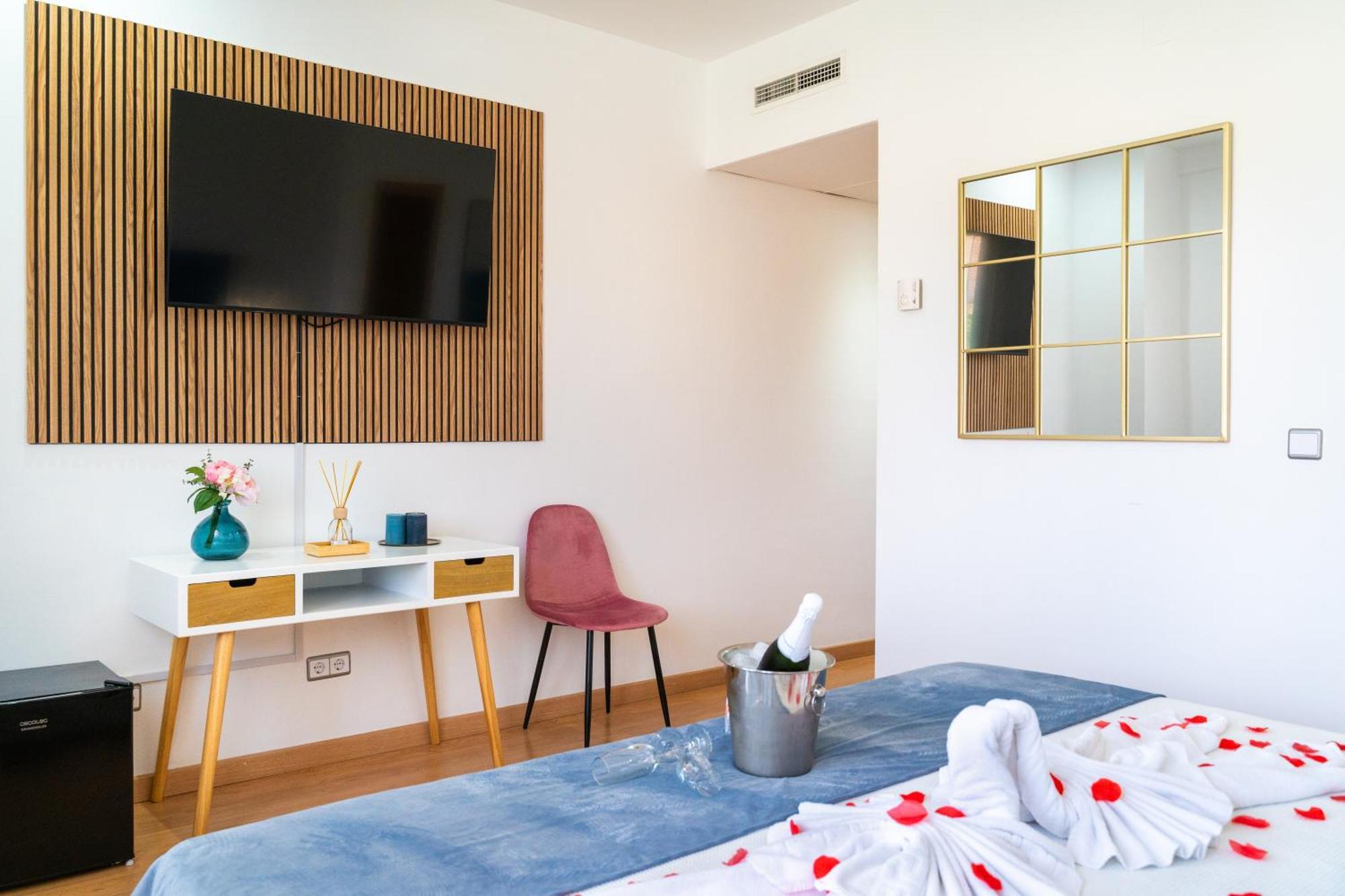 Hotel Puerta De Cazorla Luaran gambar