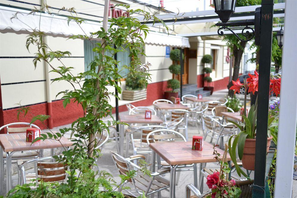 Hotel Puerta De Cazorla Luaran gambar